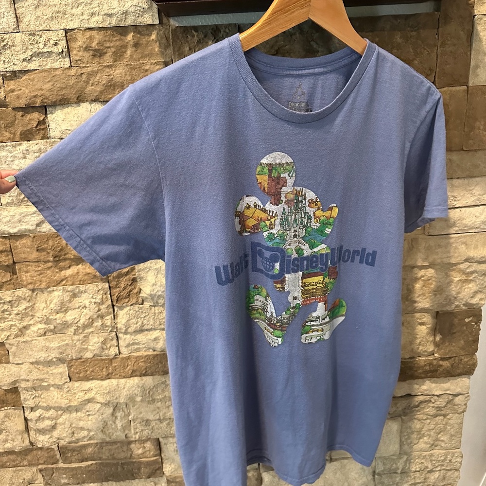 Walt Disney World Disneyland Resort Tee - Picture 5 of 9